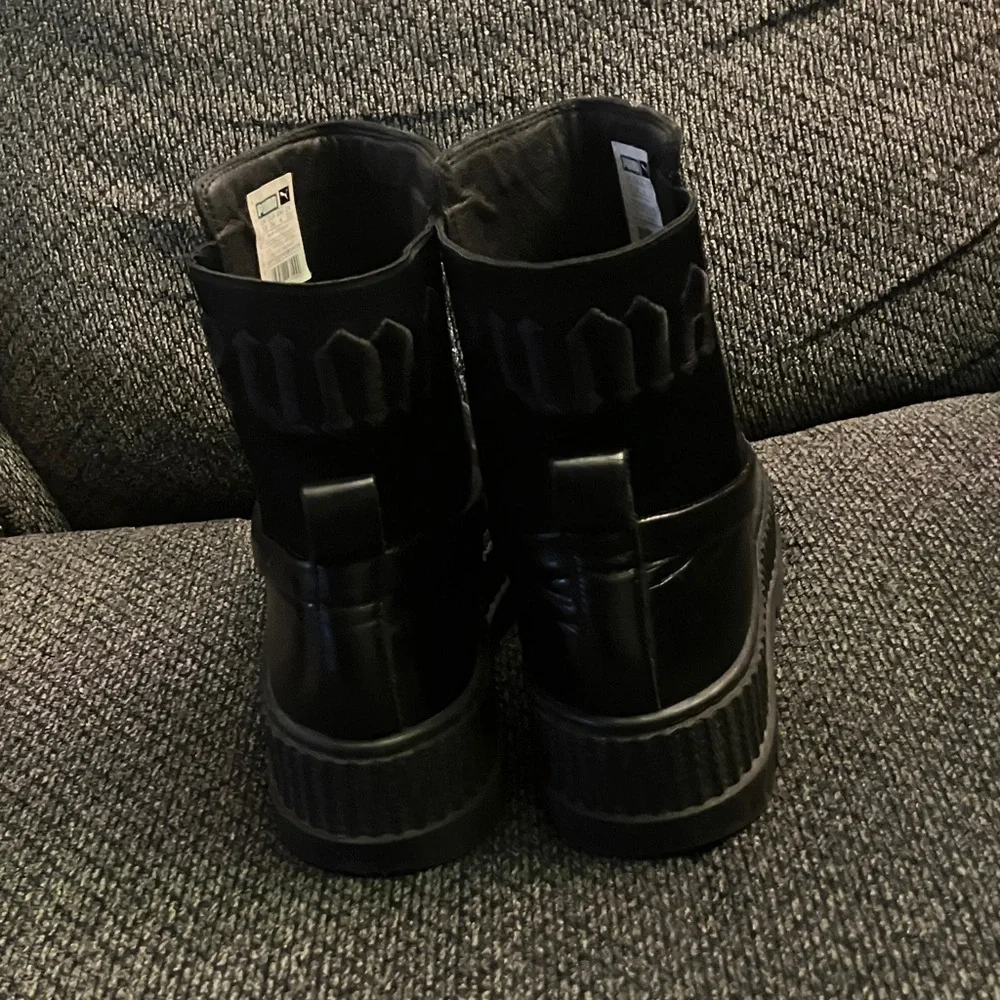 Fenty x Puma Chelsea sneaker boot (chunky boot) in black women’s 6